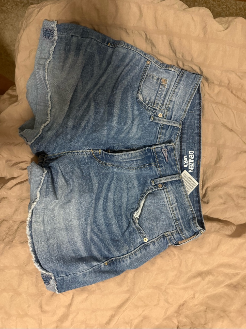 Denizen from Levi's Faded Blue Raw-Hem Denim Shorts